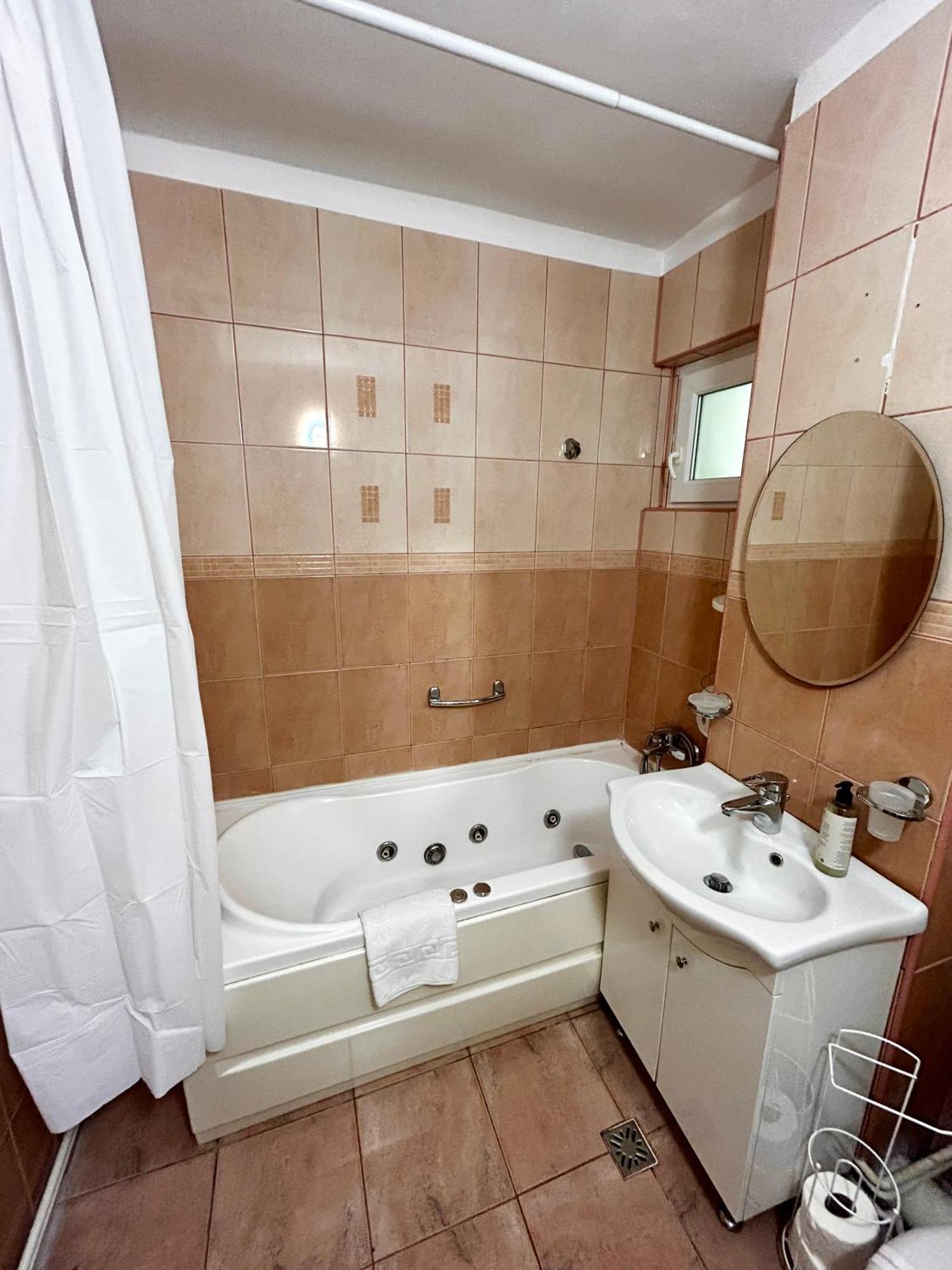 בראשוב Jad - Familiy 4 Rooms Apartment - Near Forest And Historic Center - Racadau מראה חיצוני תמונה